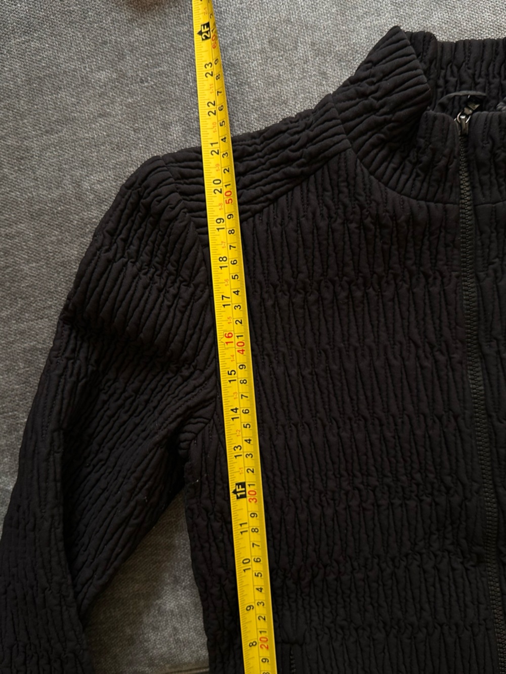 Vintage Prada Plissed Elegant Soft Jacket / SS2009 - Picture 12 of 12